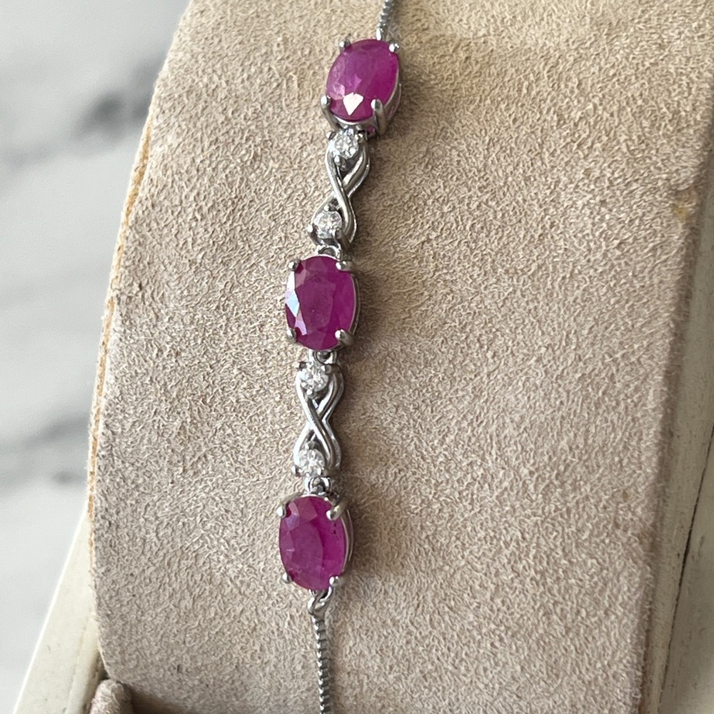 Genuine Pinkish-Red RARE African ruby & Moissanite bolo bracelet. S925 setting.